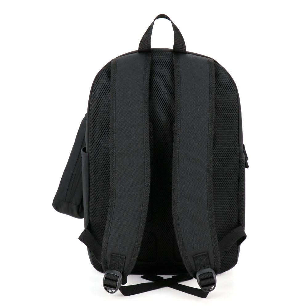 תיג גב וקלמר דגם Street Icon שחור מבית Air Bear