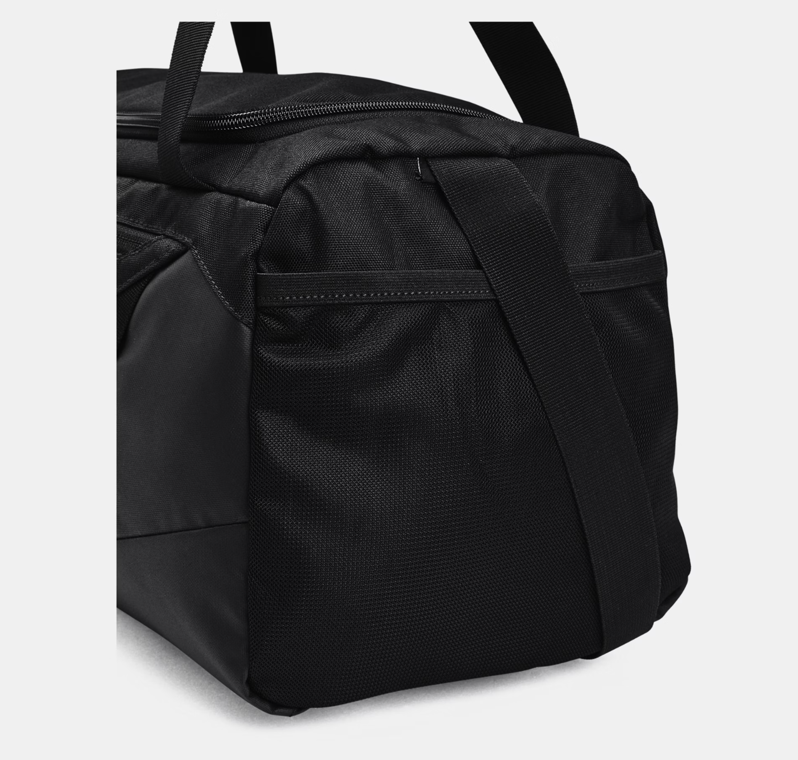 תיק אימון ספורט וחדר כושר פונקציונלי מבית המותג Under Armour דגם Undeniable 5.0 Duffle XS 23L