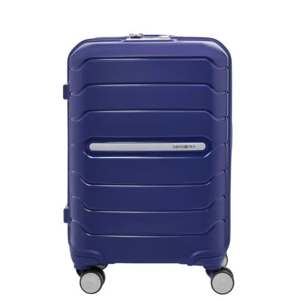זוג מזוודת קשיחות בלתי שבירות דגם octolite spinner מבית המותג samsonite