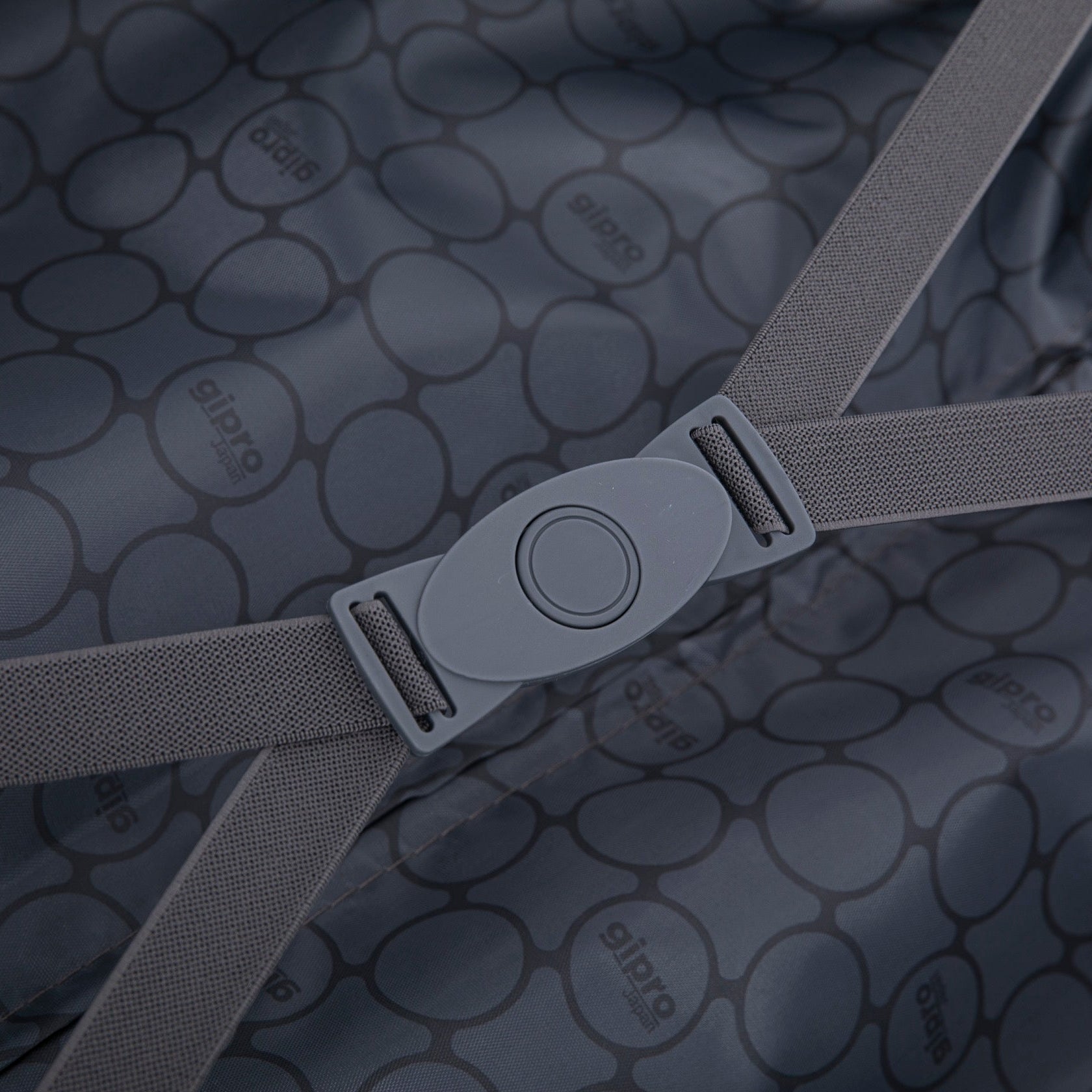 מזוודה טרולי עליה למטוס ״20 קשיחה ומתרחבת דגם Miami מבית Gipro