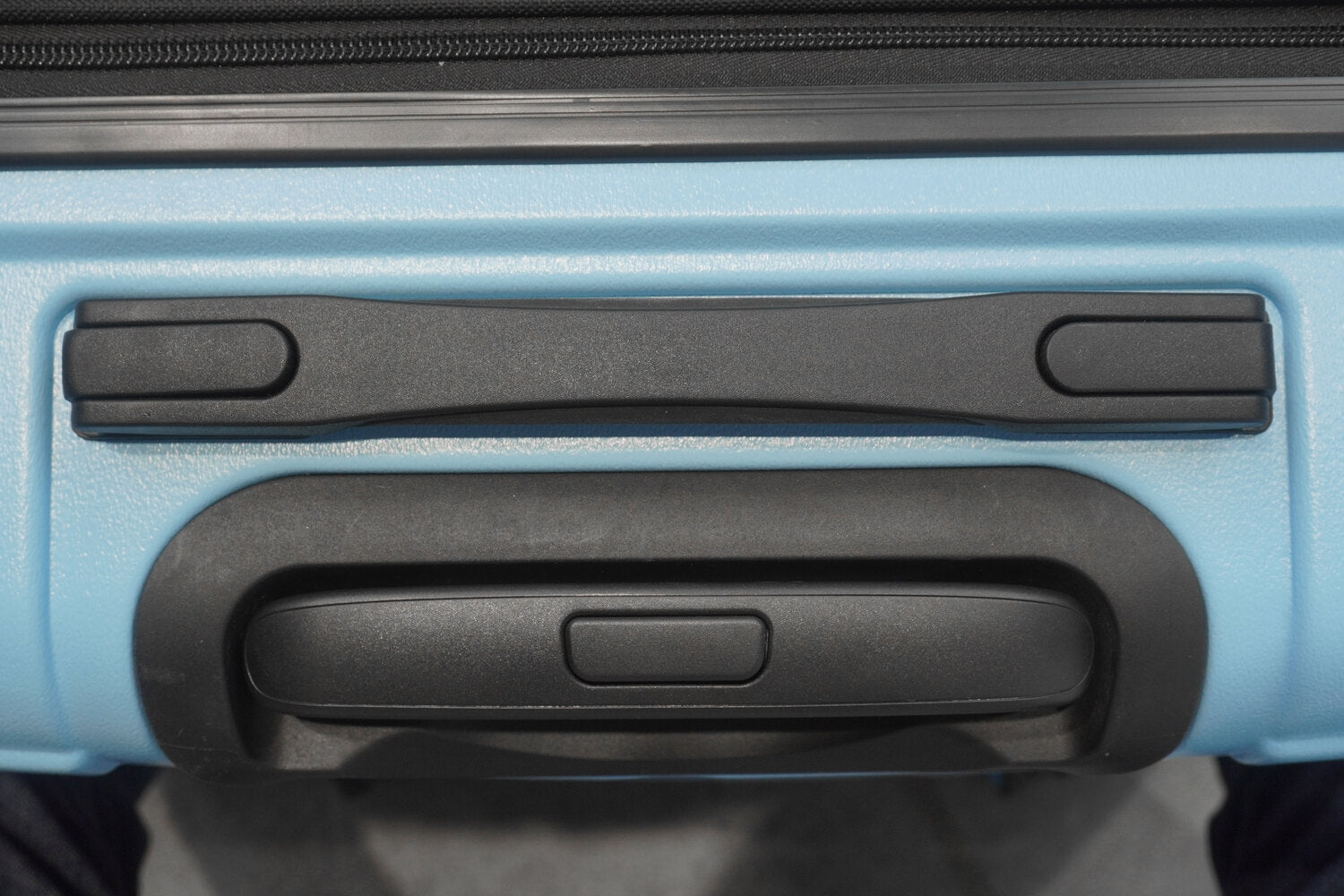 מזוודה קשיחה גדולה 27" בלתי שבירה עם פטנט הגלגל המתפרק מבית היוקרה VERAGE דגם GENOVA המפואר