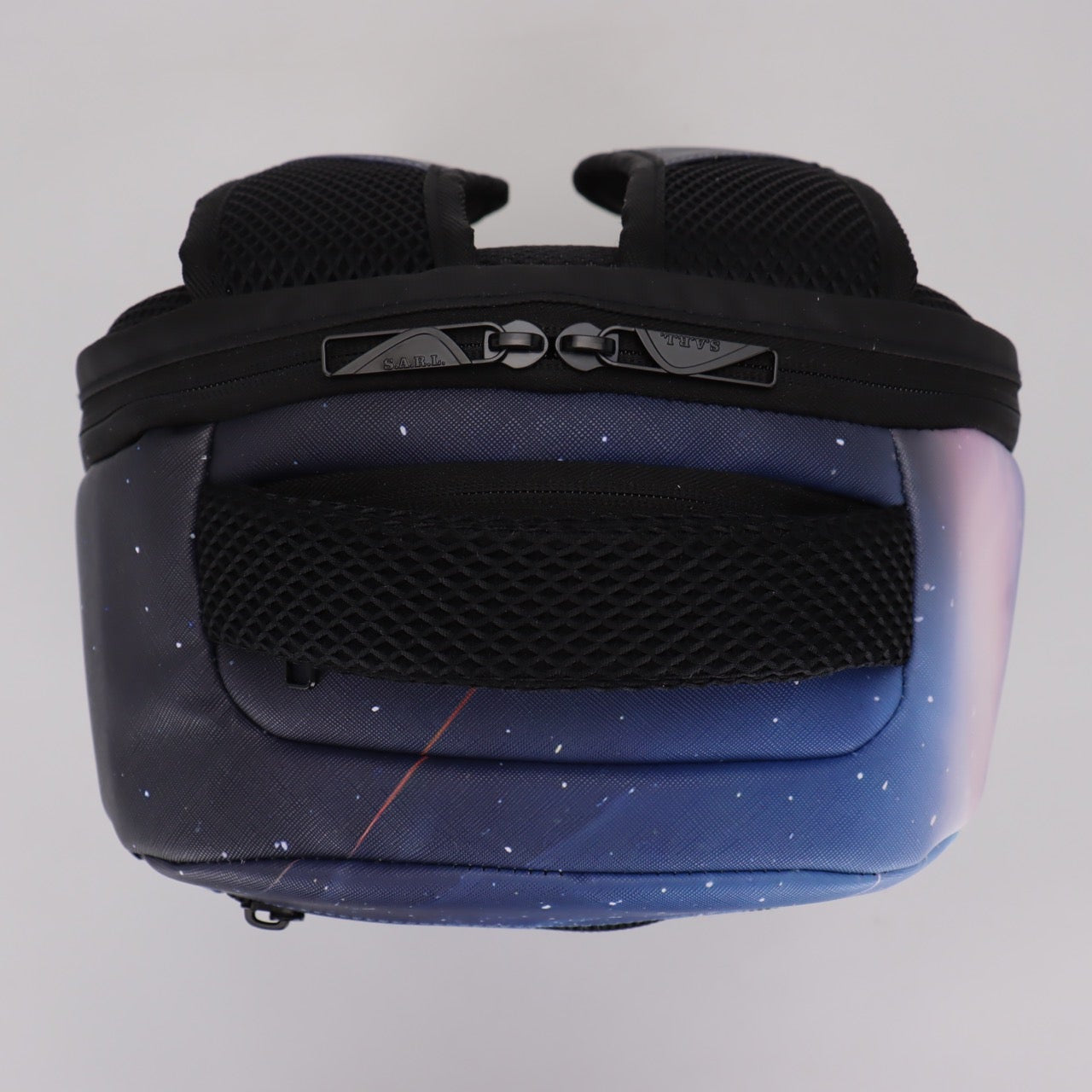 תיק גב מודפס לבית ספר גרפיטי מסדרת hype Collection מבית המותג MARSHMELO דגם Space Astronaut