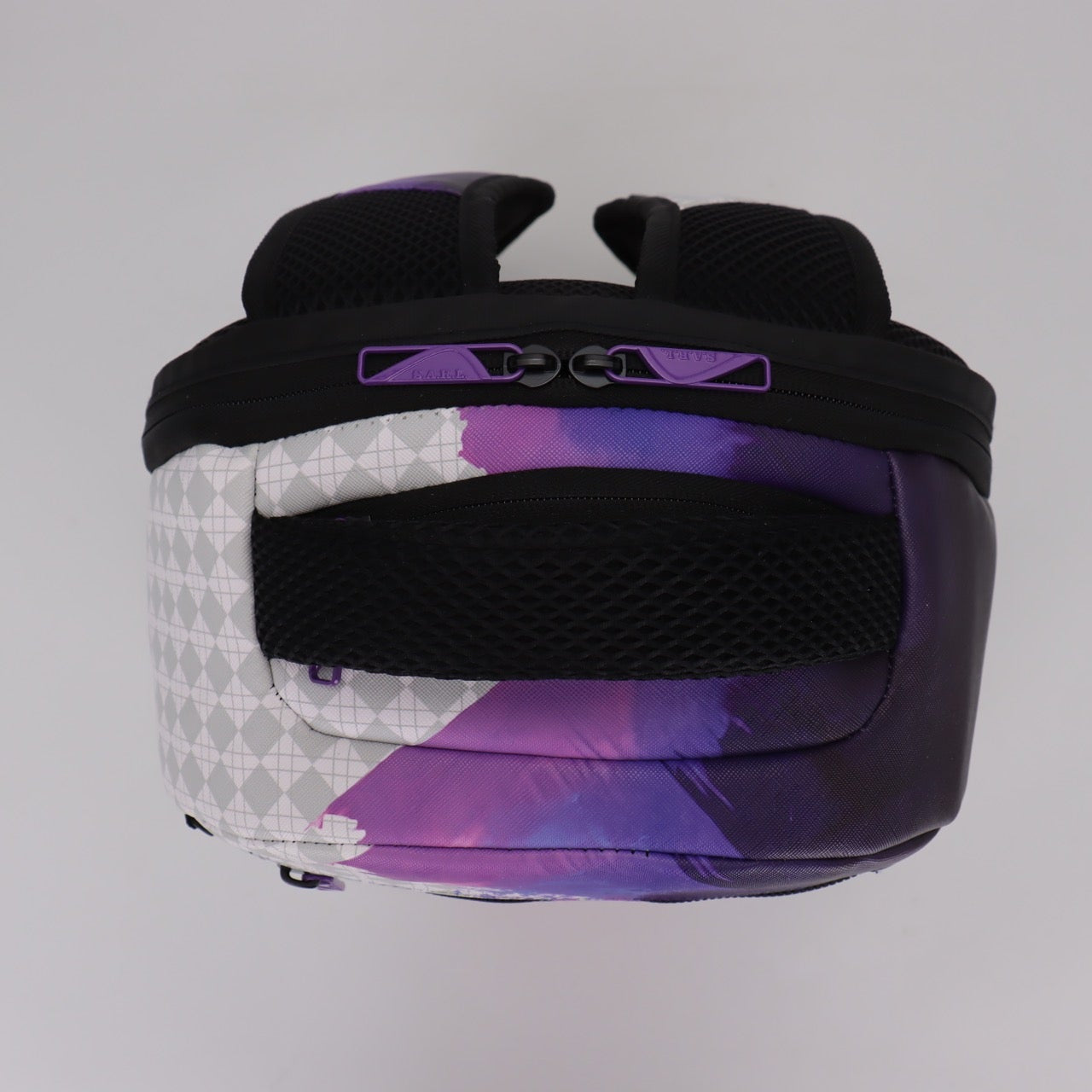 תיק גב בית ספר גרפיטי מודפס מסדרת hype Collection מבית המותג MARSHMELO דגם Paris Graffiti