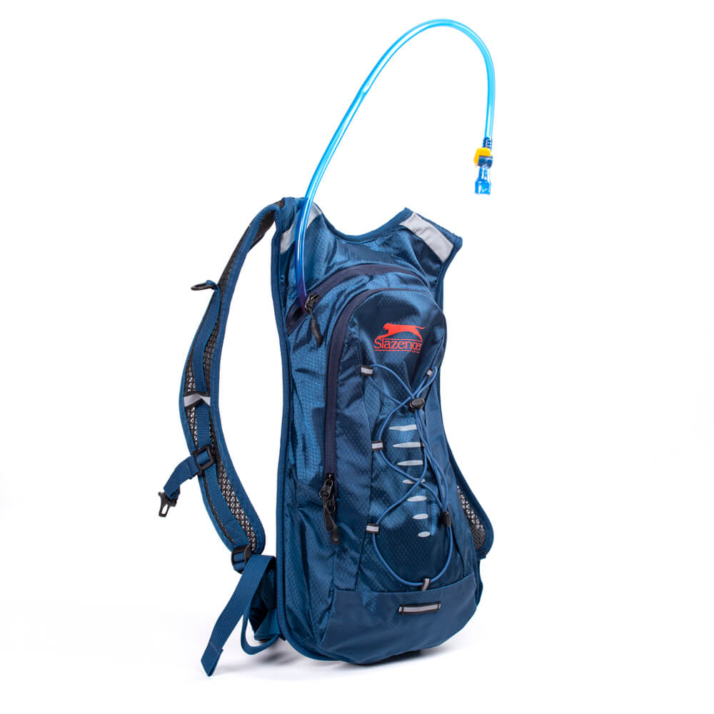 תיק טיולים ורכיבה כולל שלוקר 2 ליטר מבית SLAZENGER דגם Hydration Backpack 2L