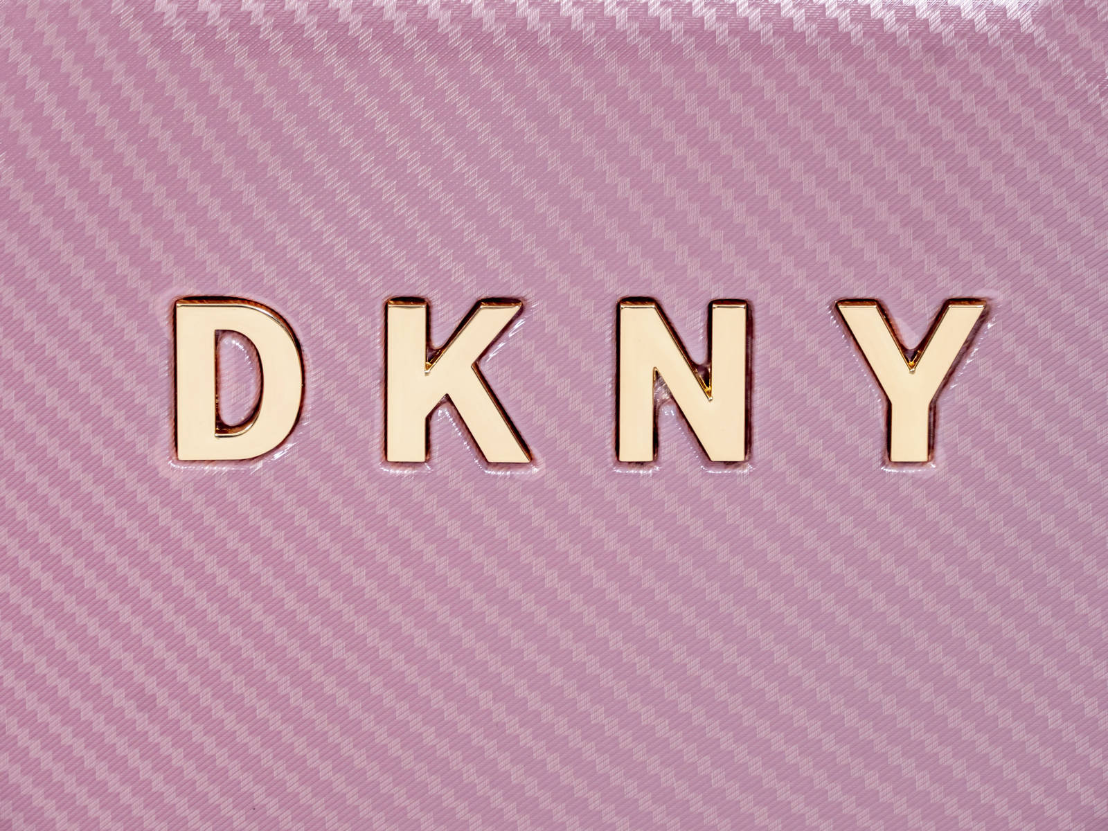 מזוודה גדולה קשיחה 28" אופנתית מבית המעצבת Donna Karan DKNY דגם ALLURE 2.0