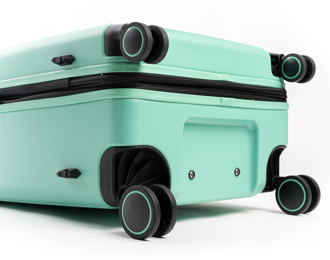 מזוודה בינונית קשיחה 24" פרימיום מבית היוקרה SLAZENGER