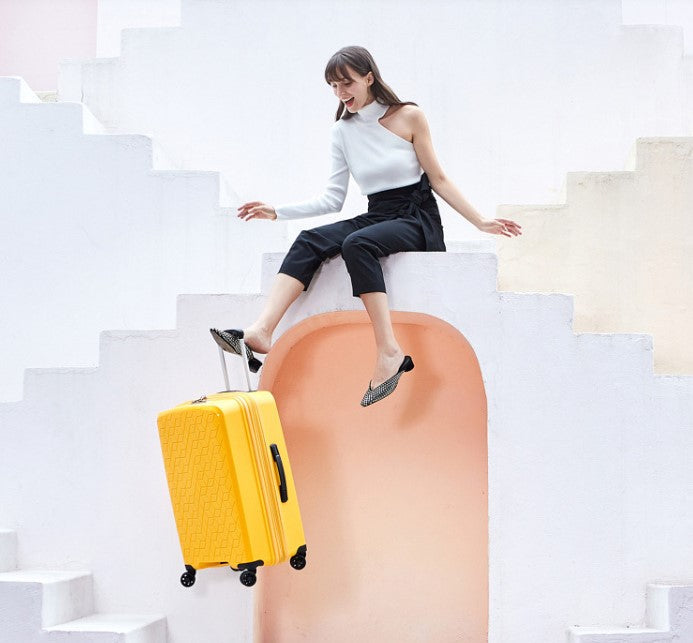 סט 3 מזוודות קשיחות מבית היוקרה VERAGE דגם DIAMOND המפואר