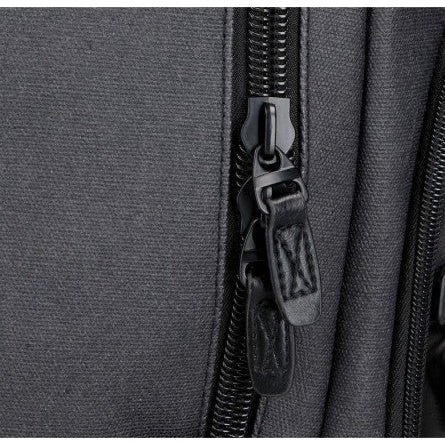 פאוץ' מבית מותג האופנה PEPE JEANS דגם GRAYS