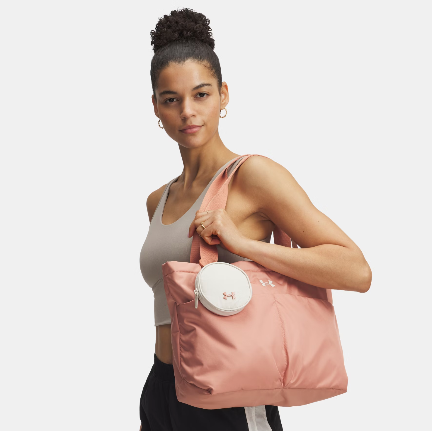 תיק נשיאה אופנתי וספורטיבי מבית  UNDER ARMOUR דגם Studio Lite Tote Bag