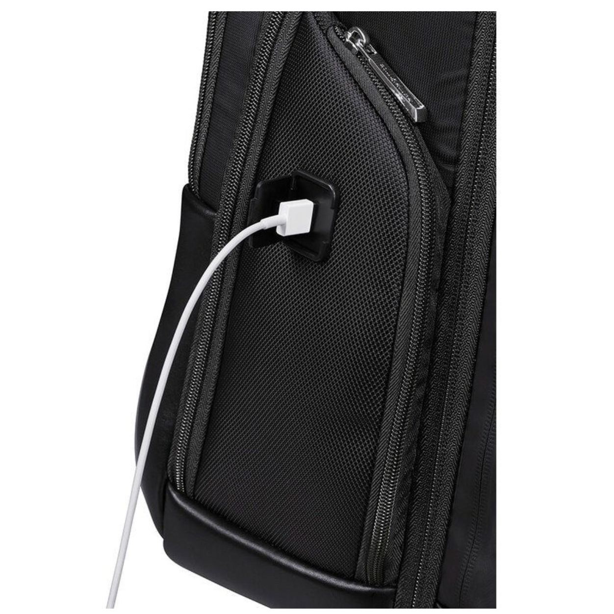 תיק גב יוקרתי עם תא ייעודי למחשב נייד דגם Spectrolite 3.0 LPT BACKPACK 15.6״ EXP מבית המותג העולמי samsonite