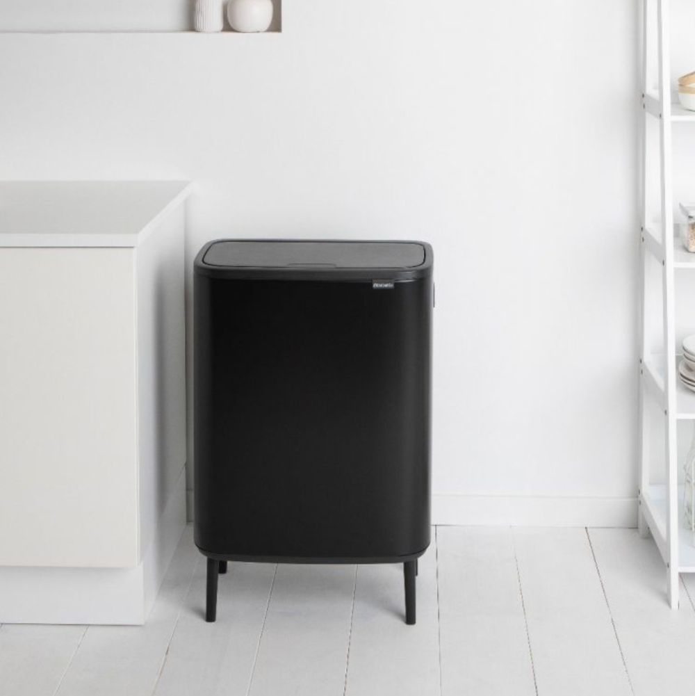פח למטבח עם פתיחת טאץ׳ 60 ליטר דגם BO מבית המותג Brabantia