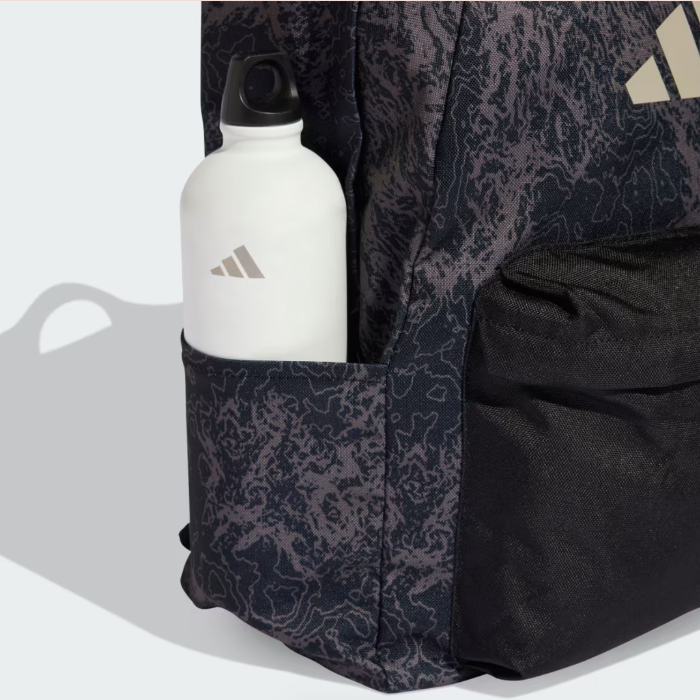 תיק גב בעיצוב גרפי ADIDAS CLASSIC TRAINING GRAPHIC BACKPACK (KD7278)

