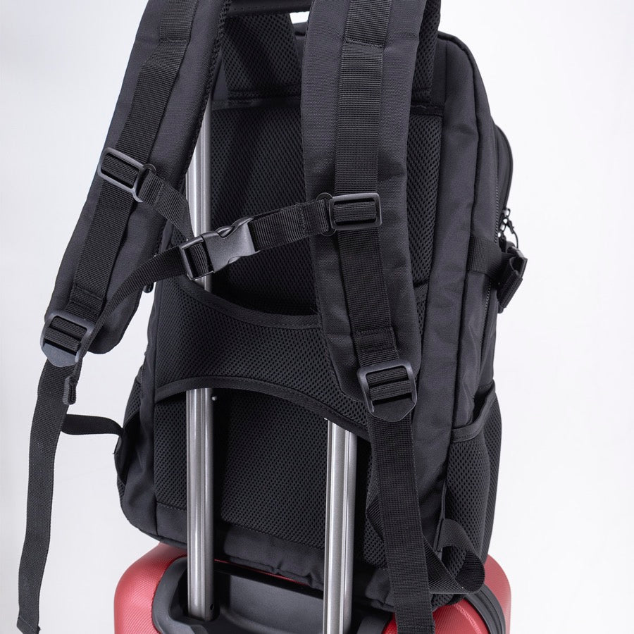 תיק גב עליה למטוס עם תא ללפטופ דגם Buzz מבית המותג השוויצרי Swissbrand