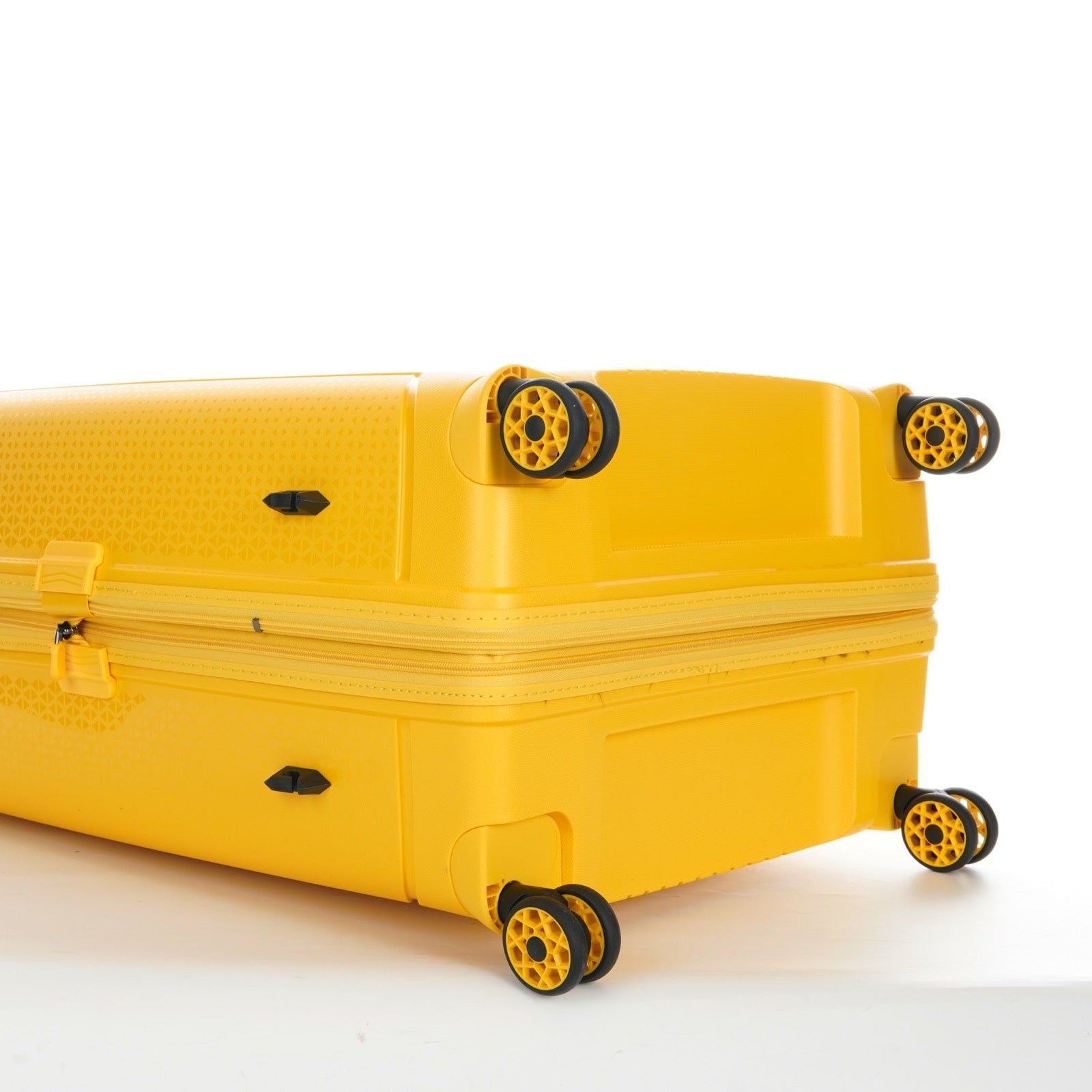 סט זוג מזוודות קשיחות מעוצבות ״29 + ״20 מסדרת הפרימיום Edinburgh מבית היוקרה האנגלי VERAGE