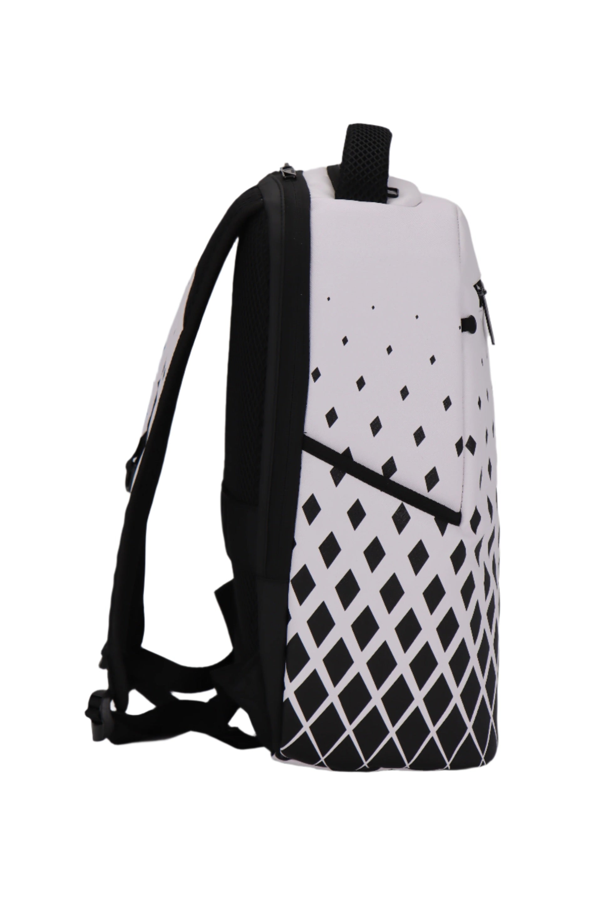 תיק גב בית ספר גרפיטי מודפס מסדרת hype Collection מבית המותג MARSHMELO דגם White diamonds