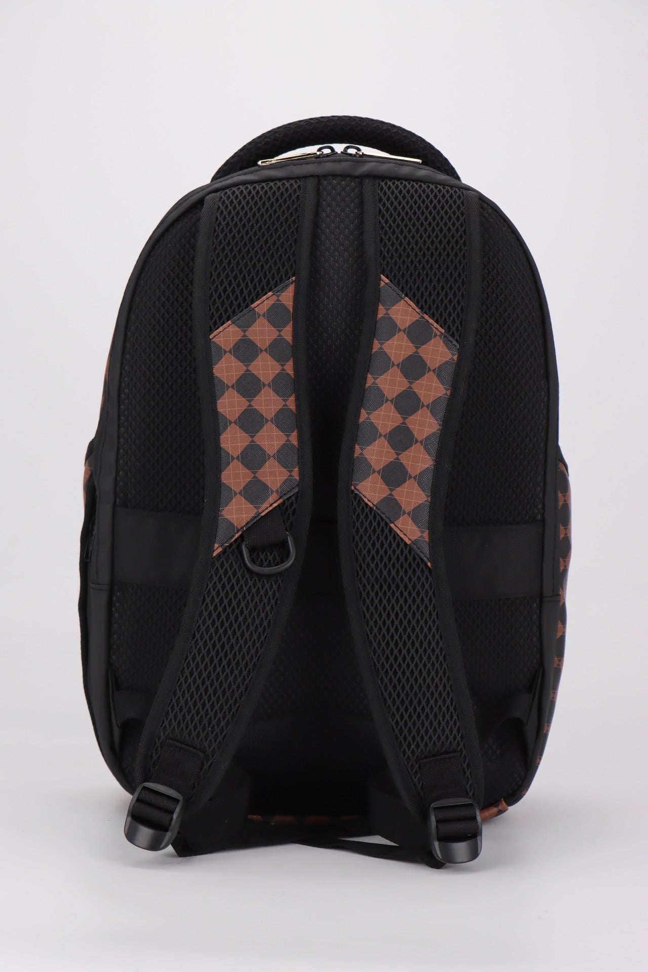 תיק גב בית ספר גרפיטי מודפס מסדרת hype Collection מבית המותג MARSHMELO דגם Diamond Brown Bear