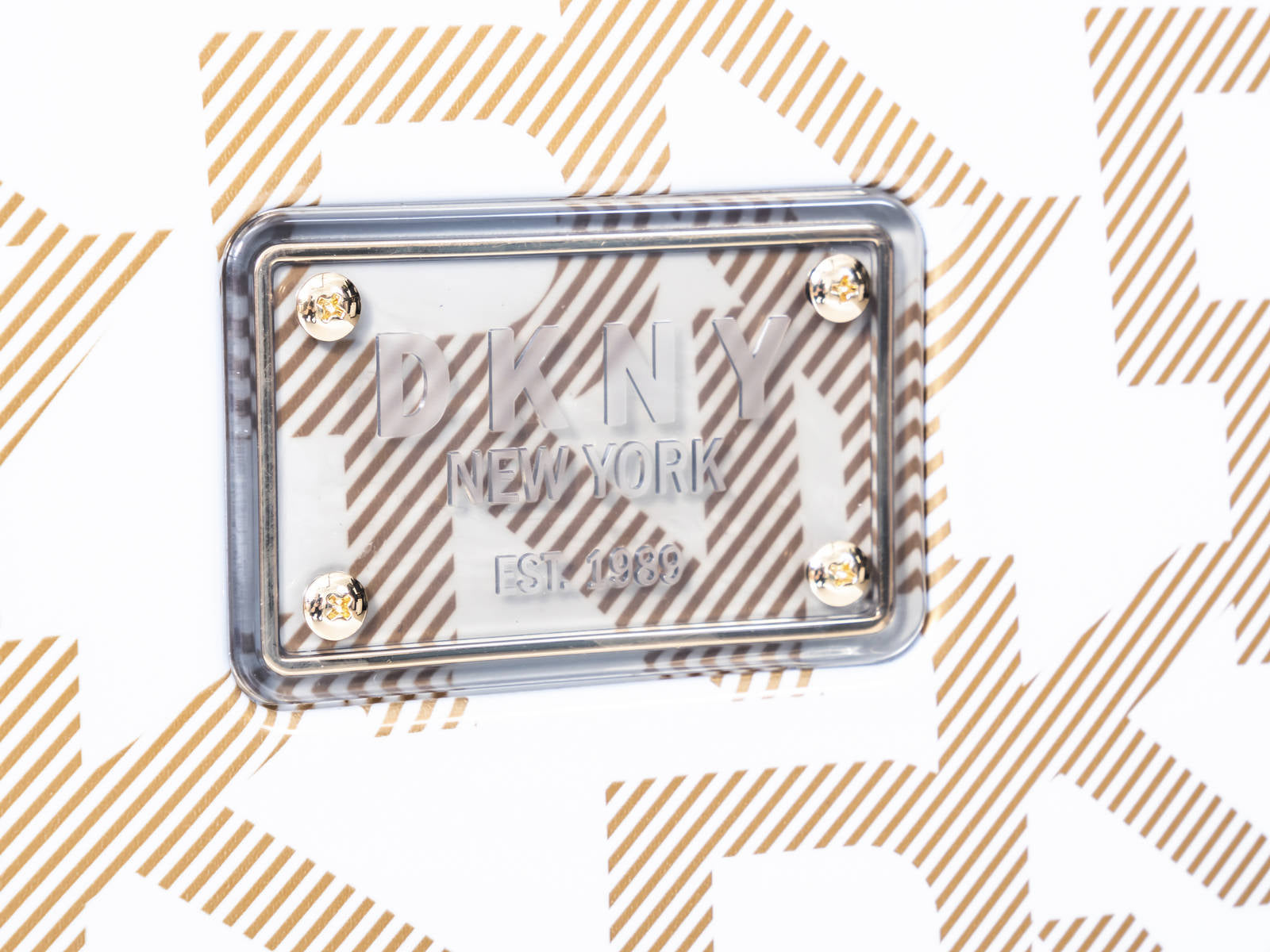 ✮✮ מזוודה בינונית 24" אופנתית מבית מעצבת העל Donna Karan DKNY דגם SIGNATURE BIG LOGO