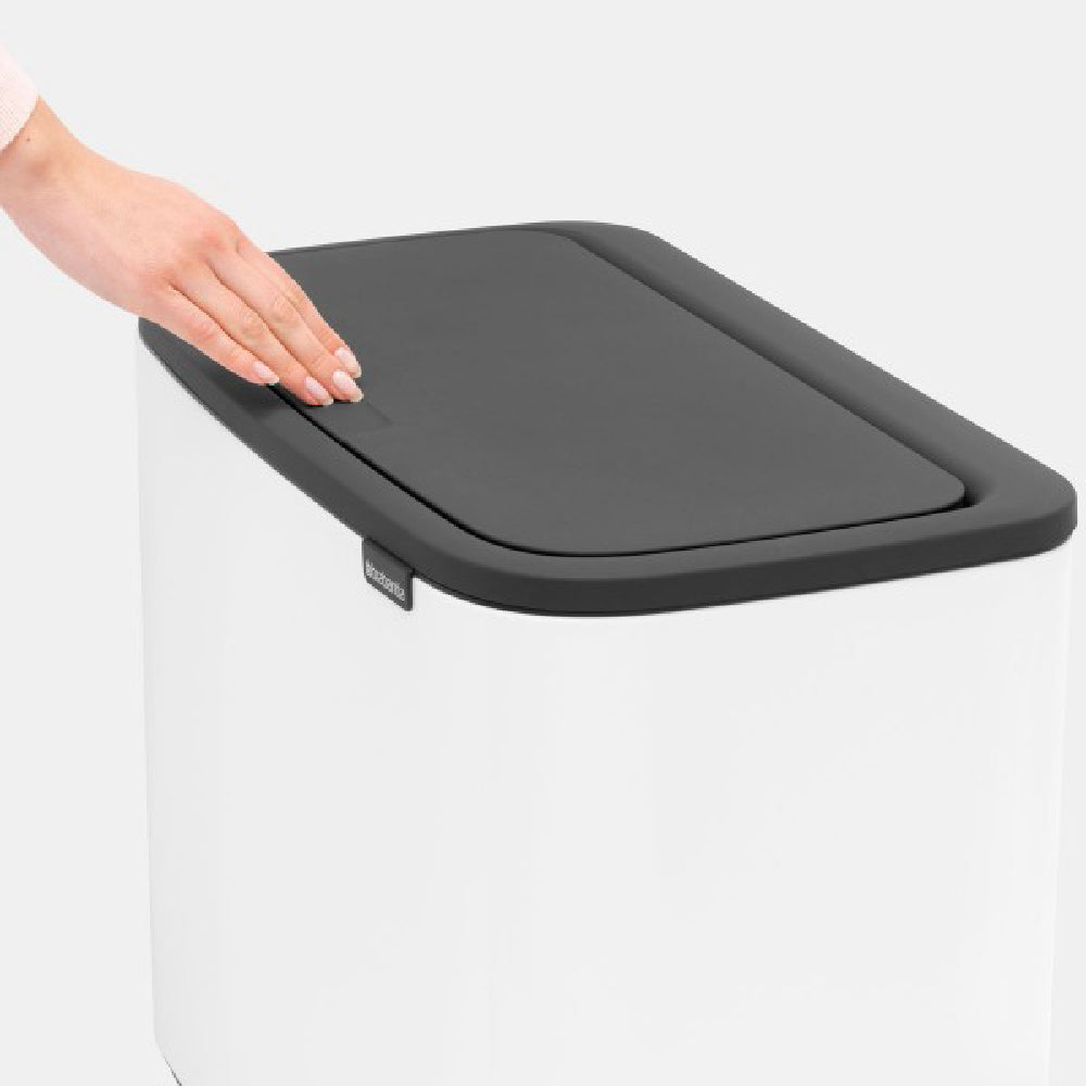 פח למטבח עם פתיחת טאץ׳ 60 ליטר דגם BO מבית המותג Brabantia