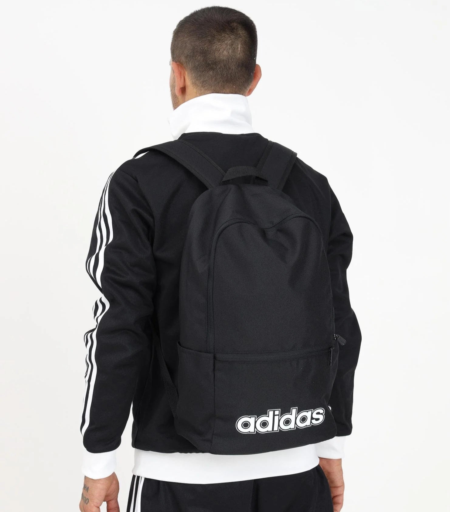 תיק גב לבית ספר דגם Classic HT4768 מבית המותג ADIDAS 