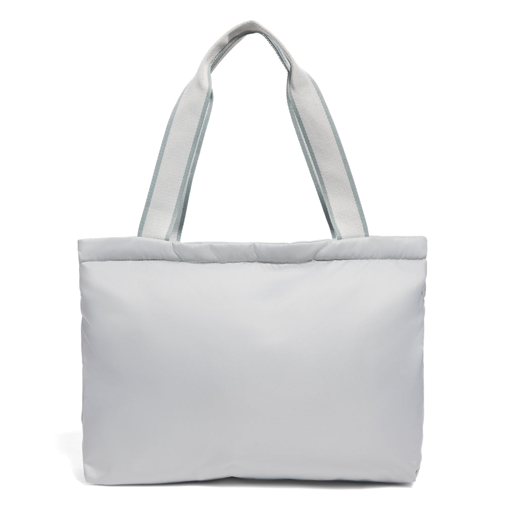 תיק נשיאה אופנתי וספורטיבי מבית  UNDER ARMOUR דגם Studio Lite Tote Bag