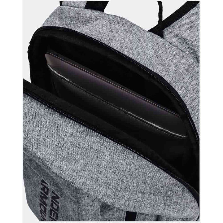 תיק גב Under Armour ספורטיבי עם תא למחשב נייד דגם Halftime Backpack 22L